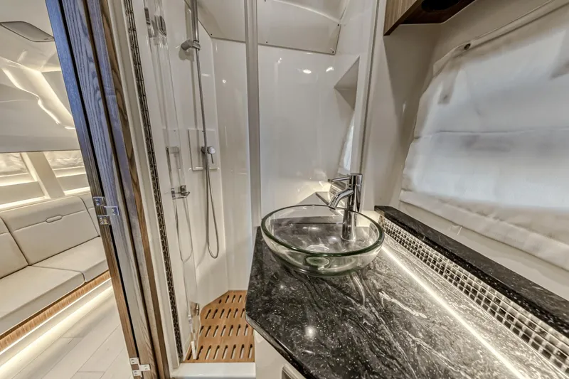 Dirty Laundry Yacht Photos Pics 