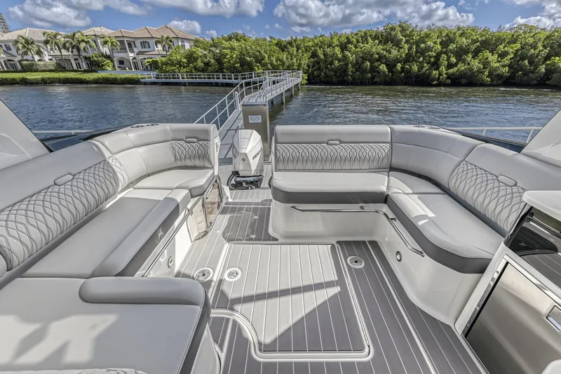 Dirty Laundry Yacht Photos Pics 