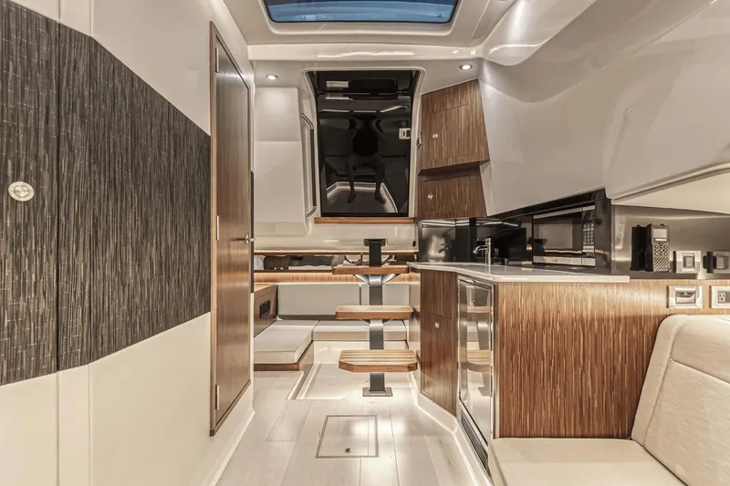 Dirty Laundry Yacht Photos Pics 