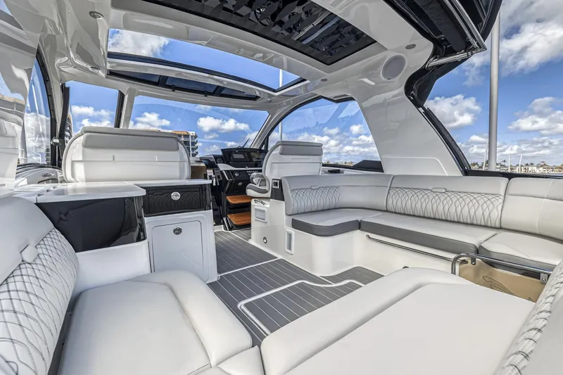 Dirty Laundry Yacht Photos Pics 