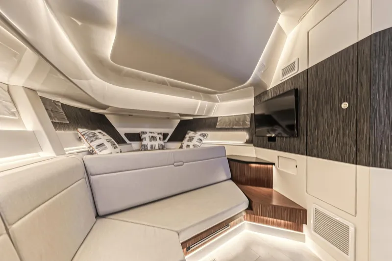 Dirty Laundry Yacht Photos Pics 