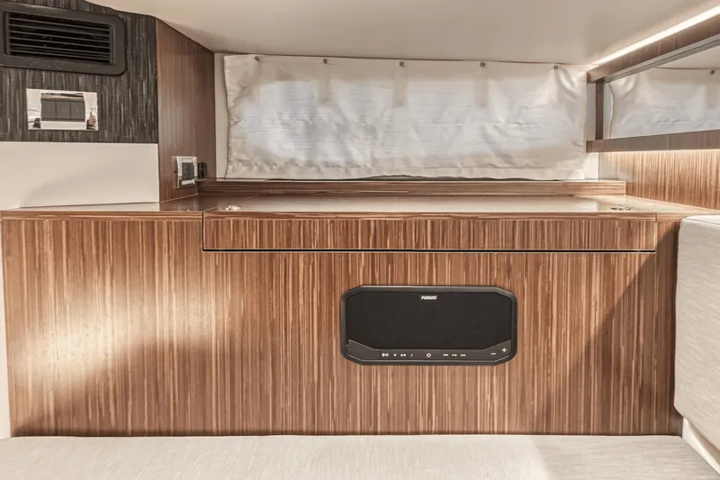 Dirty Laundry Yacht Photos Pics 