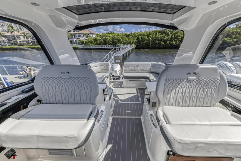 Dirty Laundry Yacht Photos Pics 