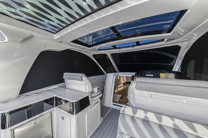 Dirty Laundry Yacht Photos Pics 