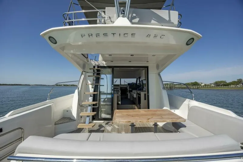  Yacht Photos Pics 2024 Prestige 420 - Image 18