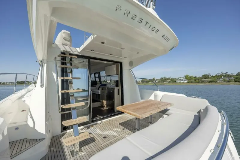  Yacht Photos Pics 2024 Prestige 420 - Image 19