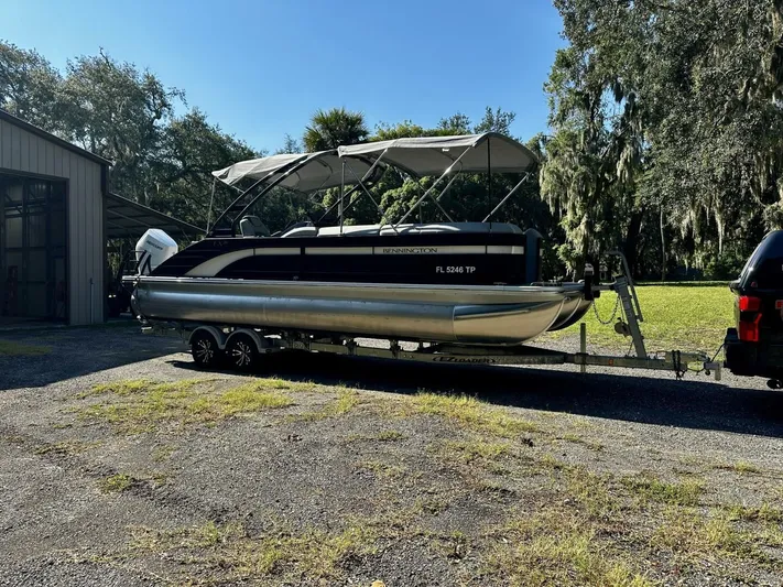  Yacht Photos Pics 2023 Bennington 26 Lx - Image 2