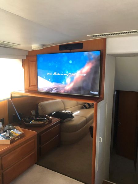 1998 Viking 43 Convertible