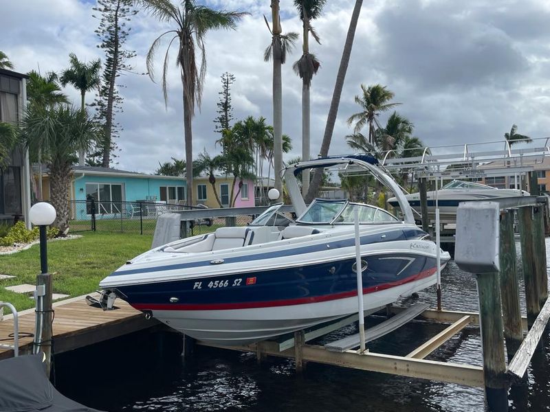 2021 Crownline 290 XSS