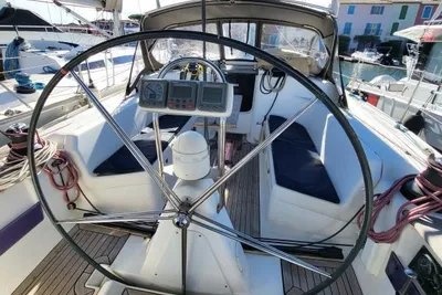 2006 Dufour 44