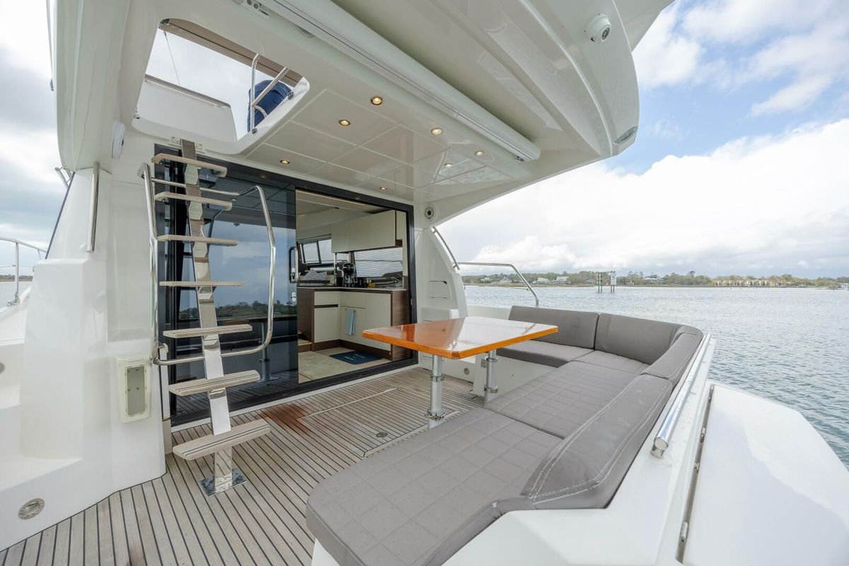 2019 Prestige 46 