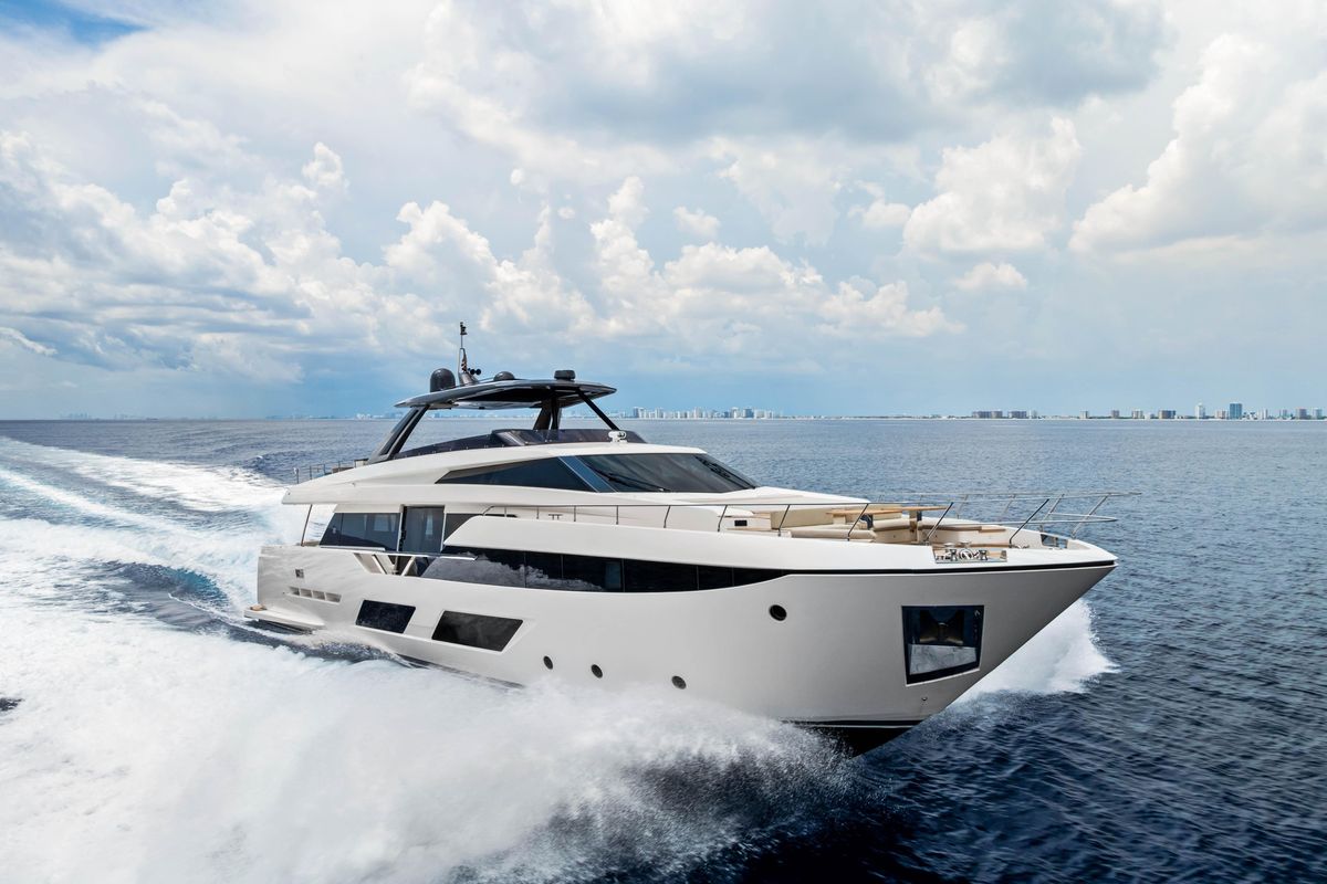 2021 Ferretti Yachts 92 