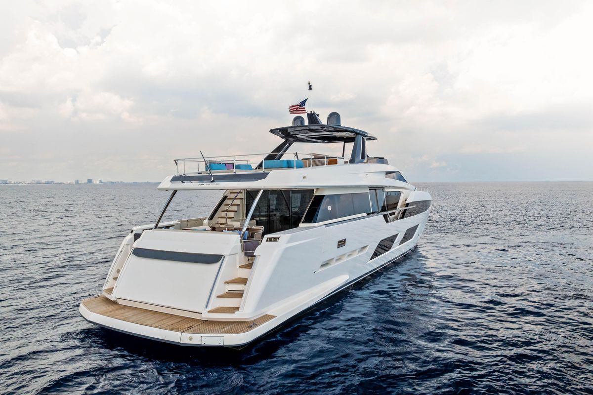 2021 Ferretti Yachts 92 