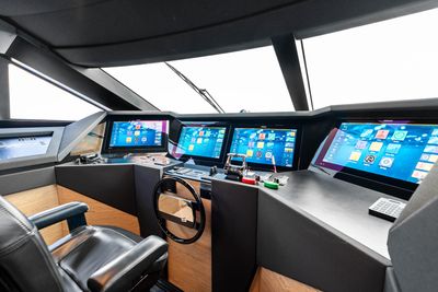 Yacht