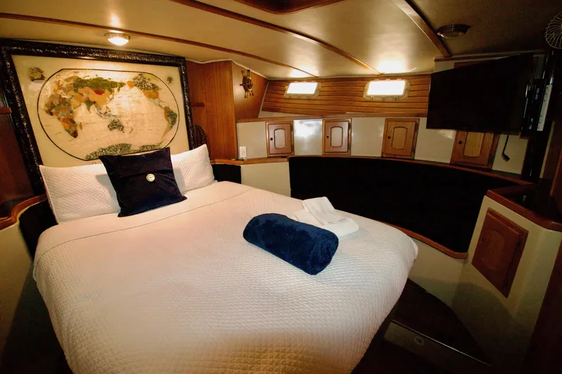 Sarita Sea Yacht Photos Pics 