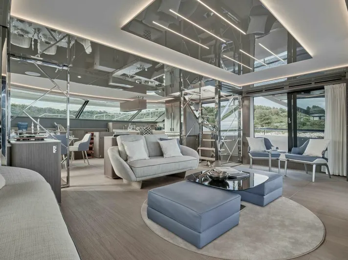  Yacht Photos Pics 2026 Prestige M8 - Image 26