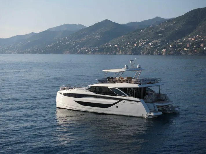  Yacht Photos Pics 2026 Prestige M8 - Image 4