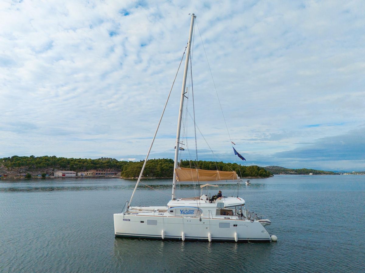 2012 Lagoon 45 