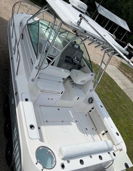 2015 Robalo R305 Walkaround