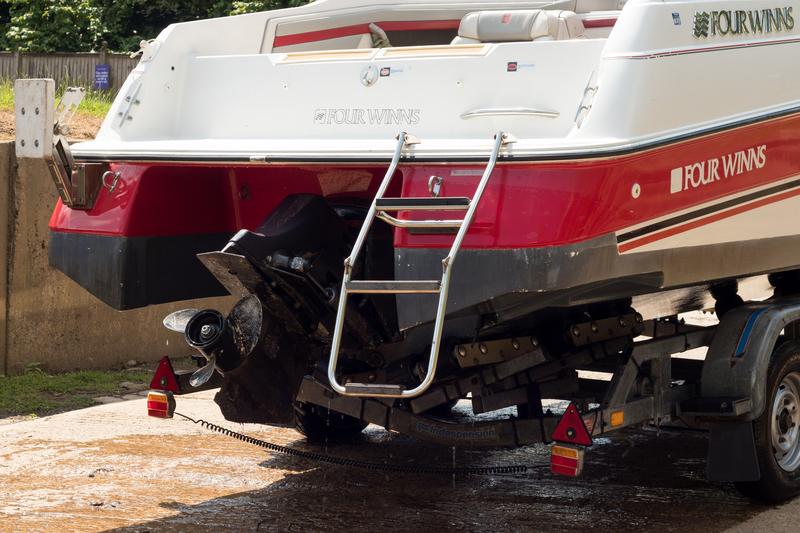 1994 Four Winns 215 Sundowner Cuddy Cabin for sale YachtWorld