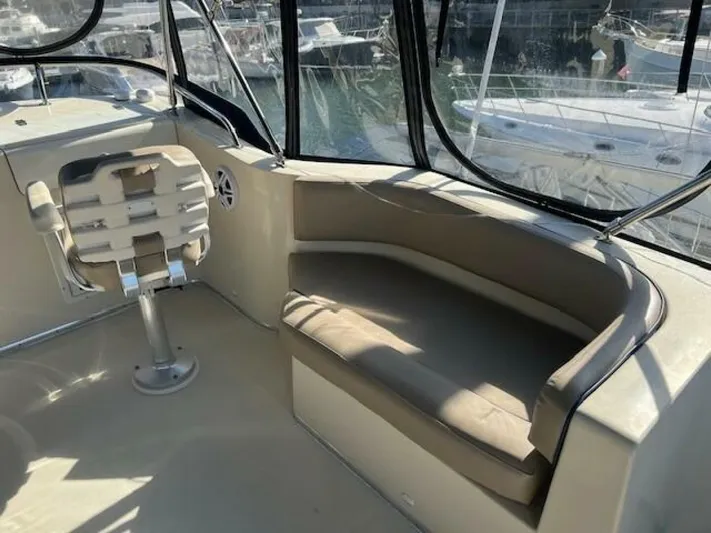  Yacht Photos Pics 2006 Mainship 43 Trawler - Image 15