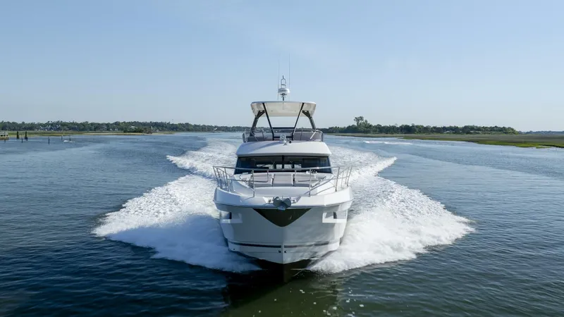  Yacht Photos Pics 2024 Prestige 460 - Image 3