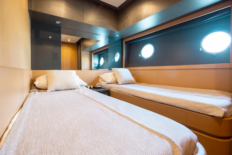 Purosangue Yacht Photos Pics 