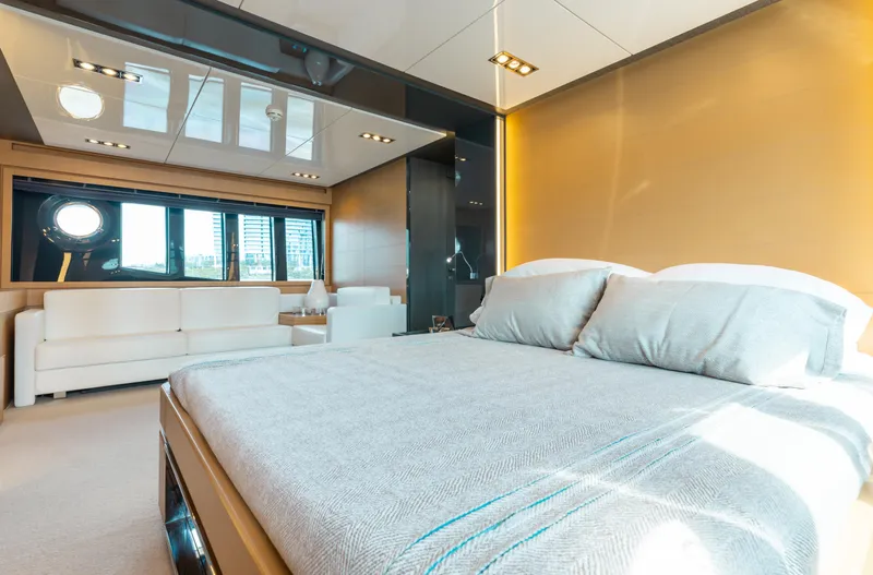 Purosangue Yacht Photos Pics 