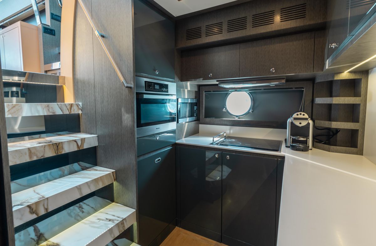 2014 Riva 86 