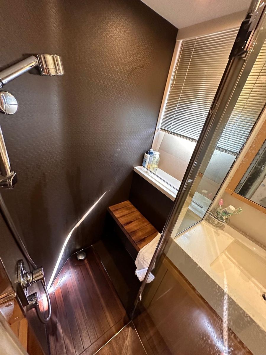 2009 Princess 58 