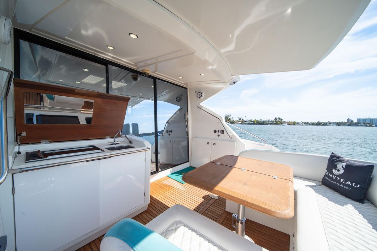 2010 Beneteau 48 