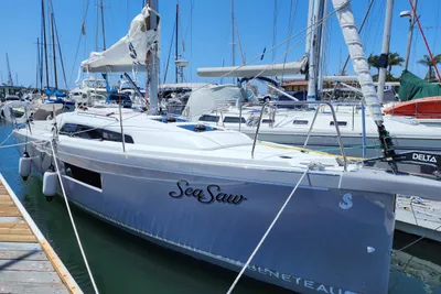 Beneteau Oceanis 30.1