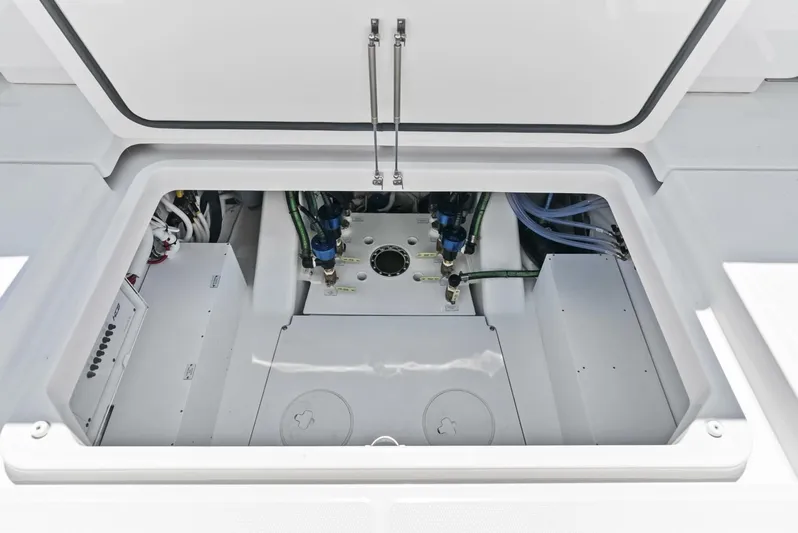  Yacht Photos Pics 2026 Hcb 56 Suenos Gix - Image 18