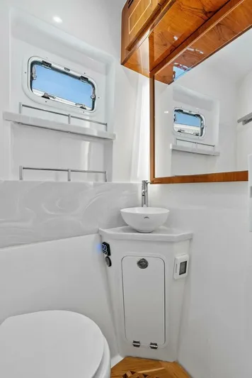  Yacht Photos Pics 2026 Hcb 56 Suenos Gix - Image 31