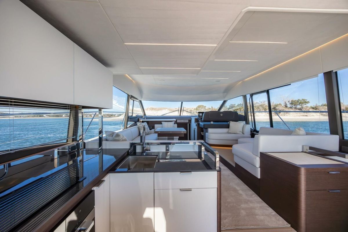 2023 Prestige 59 