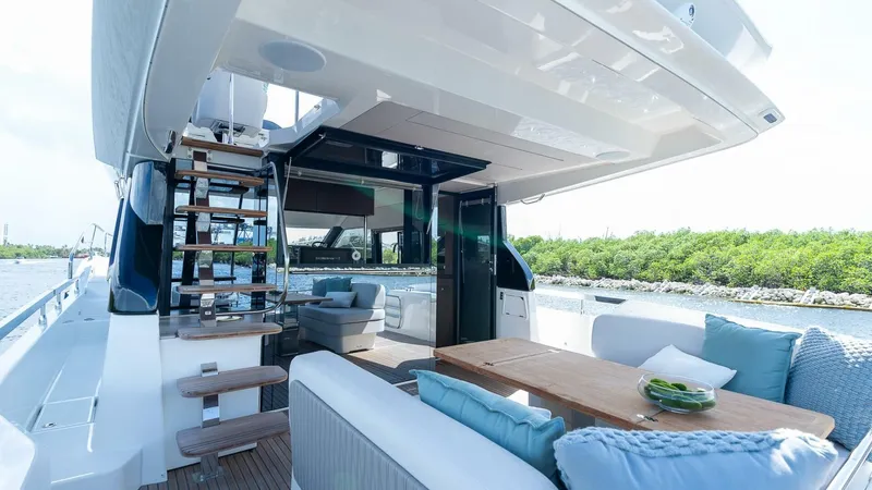  Yacht Photos Pics 2025 Prestige F4.9 - Image 16