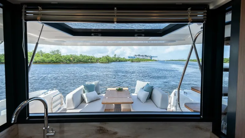  Yacht Photos Pics 2025 Prestige F4.9 - Image 23