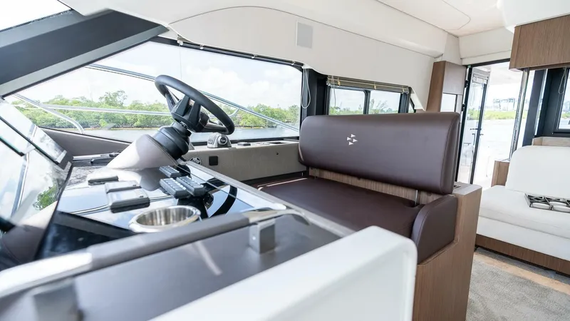  Yacht Photos Pics 2025 Prestige F4.9 - Image 34