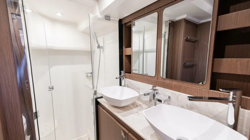  Yacht Photos Pics 2025 Prestige F4.9 - Image 42