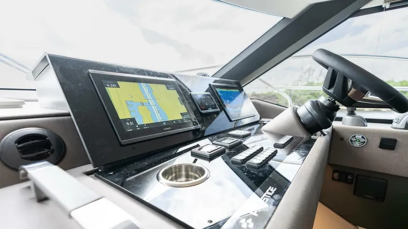  Yacht Photos Pics 2025 Prestige F4.9 - Image 32