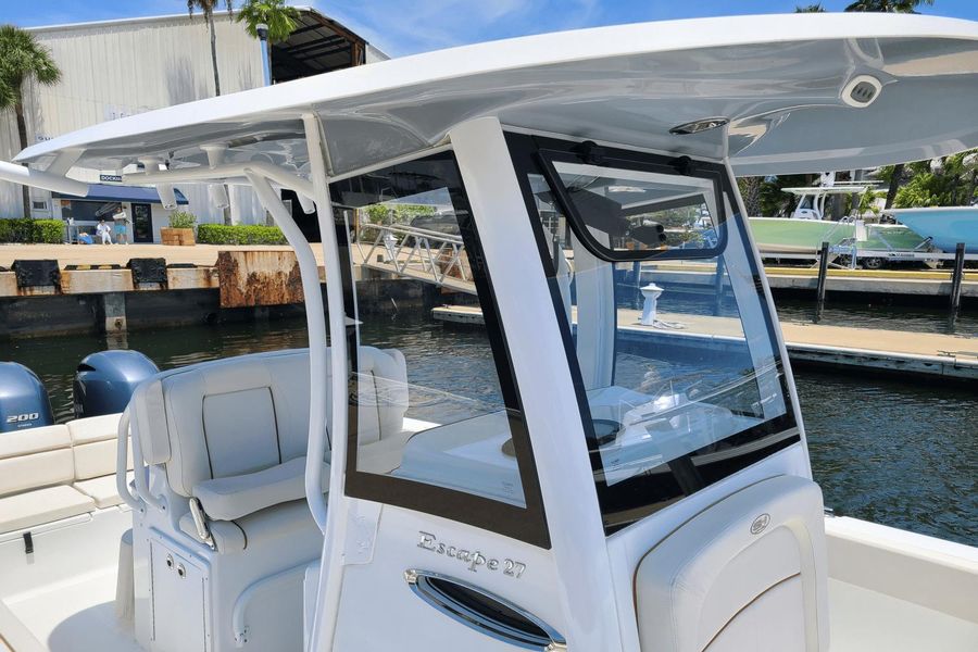 2022 Sea Hunt 27 ESCAPE