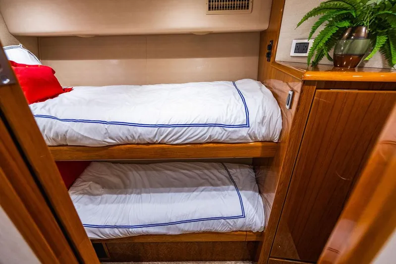 Harbor Time Yacht Photos Pics 