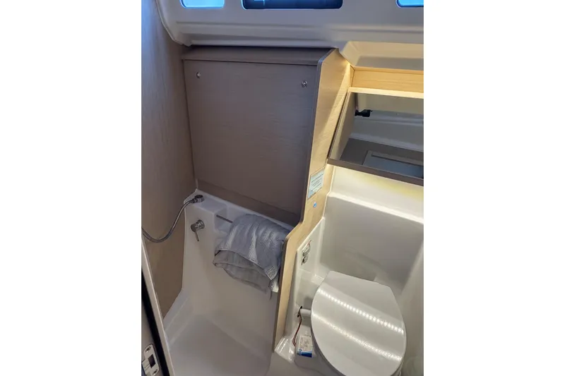 Madras Yacht Photos Pics Interior of 2022 Beneteau Oceanis 40.1 yacht bathroom with modern fixtures.