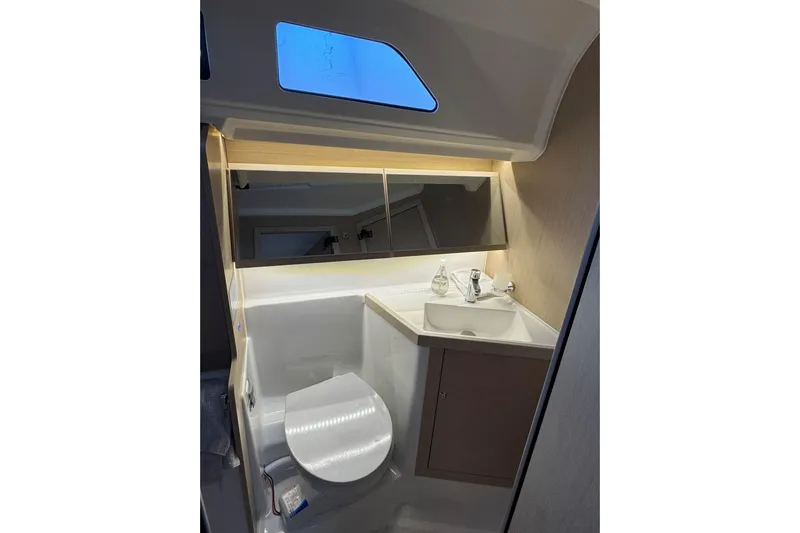 Madras Yacht Photos Pics 2022 Beneteau Oceanis 40.1 bathroom with modern fixtures and skylight.