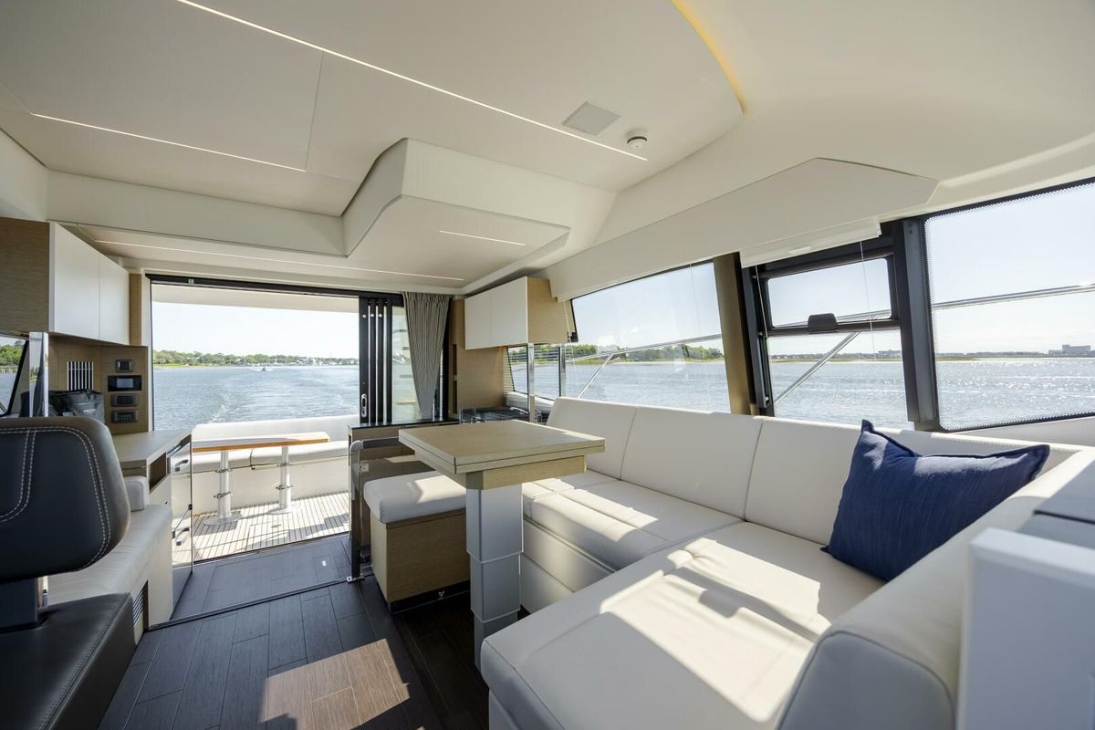 2024 Prestige 42 