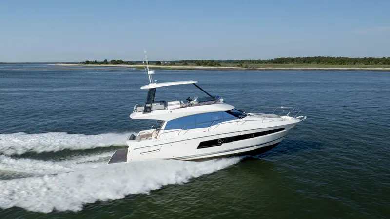  Yacht Photos Pics 2024 Prestige 460 - Image 1