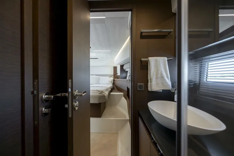  Yacht Photos Pics 2024 Prestige 460 - Image 53