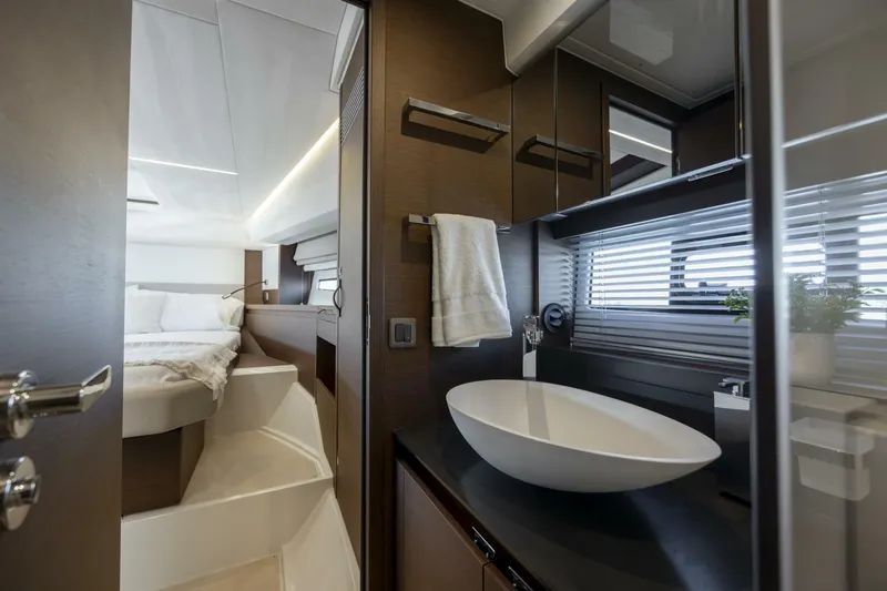  Yacht Photos Pics 2024 Prestige 460 - Image 55