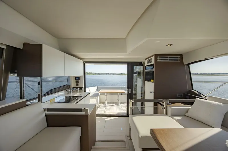  Yacht Photos Pics 2024 Prestige 460 - Image 27