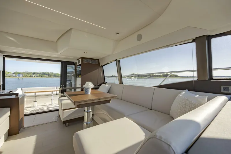  Yacht Photos Pics 2024 Prestige 460 - Image 32